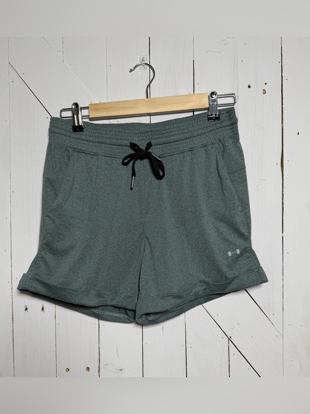 Born Primitive Heather Sage Green Rolled Cuff Athletic Lounge Shorts Size M